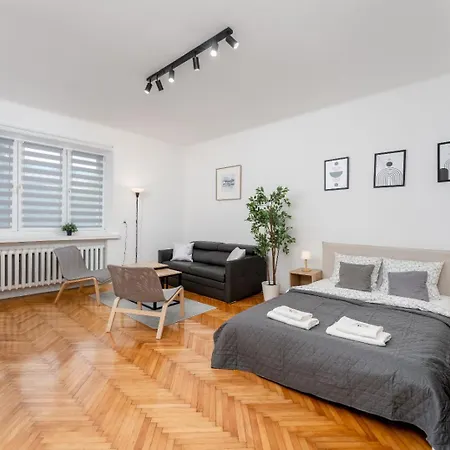 Villa Zablocie Comfort House With Parking And Garden Cracovie