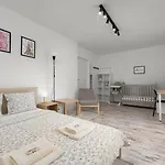 Zablocie Comfort House With Parking And Garden Vila