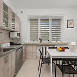 Vila Zablocie Comfort House With Parking And Garden Krakov